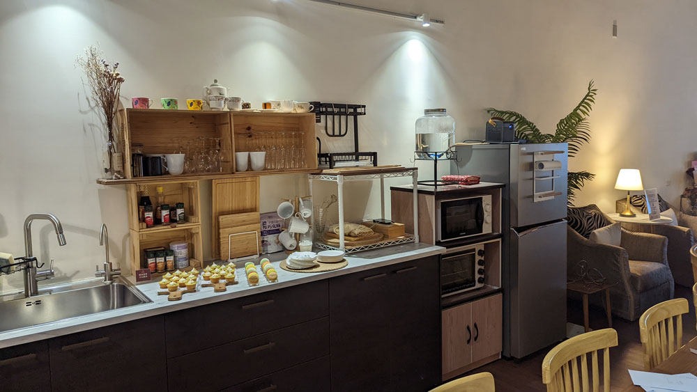 咖啡館小聚茶會"