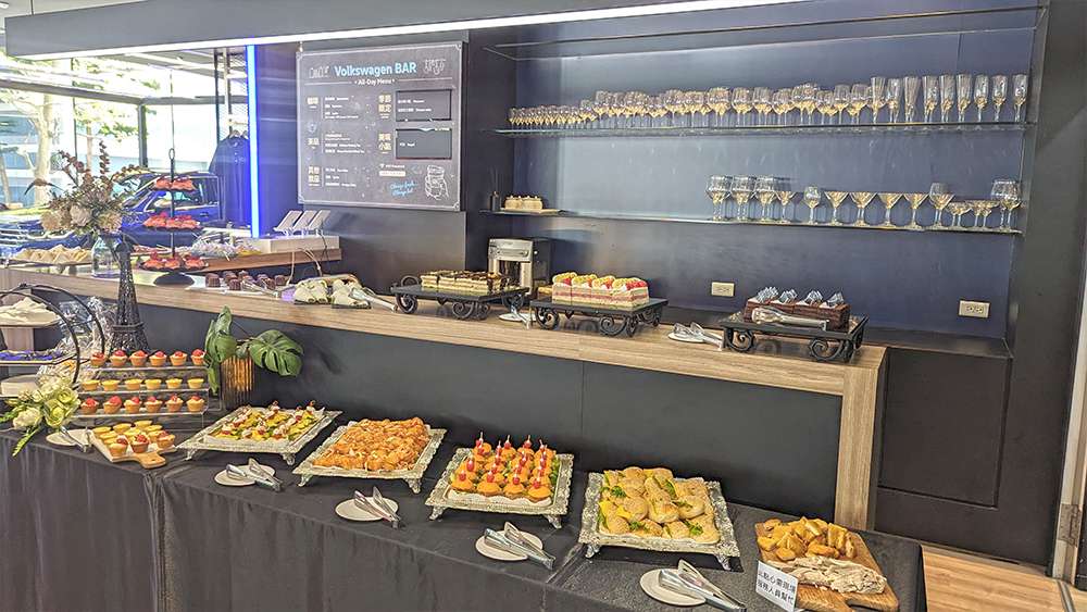 德國福斯旗艦店萬聖節活動