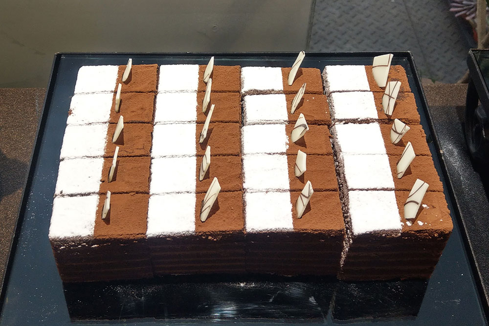 開幕點心給參與椅子咖啡開幕的來賓享用