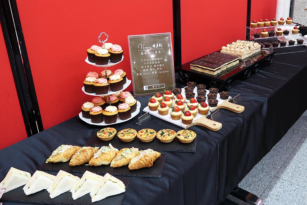 致理科大電商經營實務成果展上的茶會點心