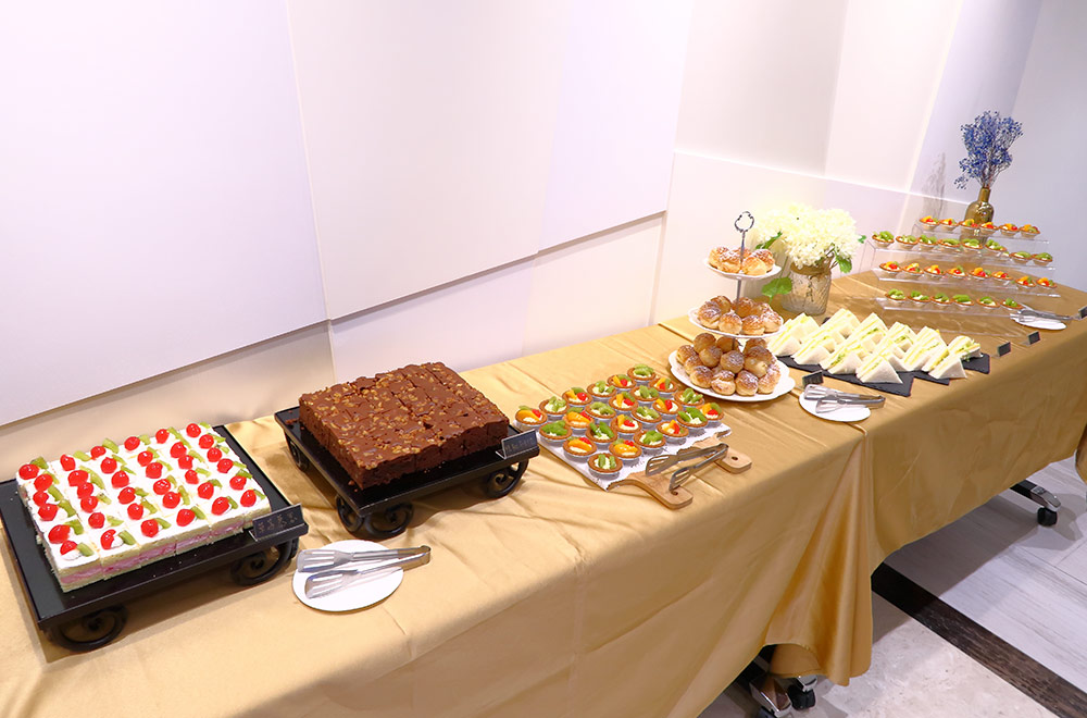 吉的堡總部開幕點心