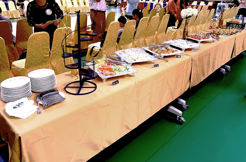 旭東網路扶輪社慶祝兩週年餐會點心