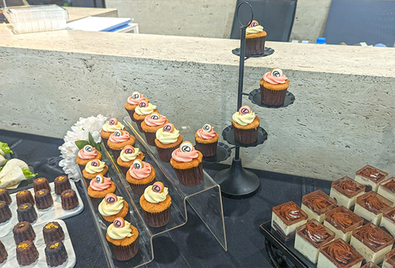 品牌杯子蛋糕(訂製LOGO)